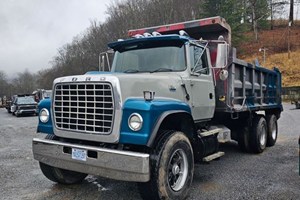 1996 Ford L9000  Truck-Dump